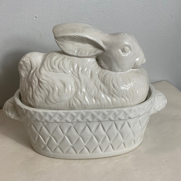 japan Other - Vintage Rabbit Bunny Covered Soup Tureen White Ceramic Made in Japan